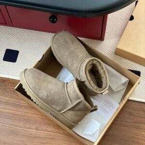 UGG Classic Ultra Mini Boots
